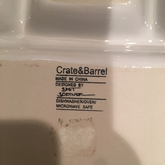 Crate&Barrel Dining Set Of 2 Ceramic Tv Dinner Plates Nostalgic